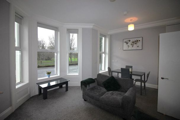 Flat A, 79 Stockmans Lane, Belfast BT9 7JD - Photo 1