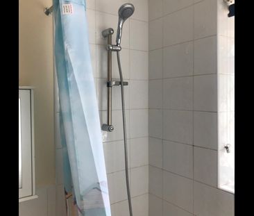 1 Bed Flat, Waller Avenue, LU4 - Photo 2