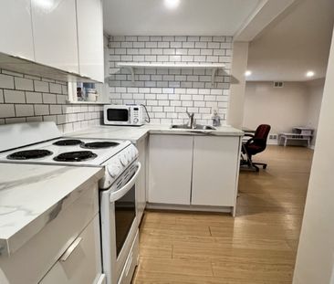 CHARMING 2 BR LOWER LEVEL UNIT | 108 HERRING COVE ROAD | $1650 AVAI... - Photo 3