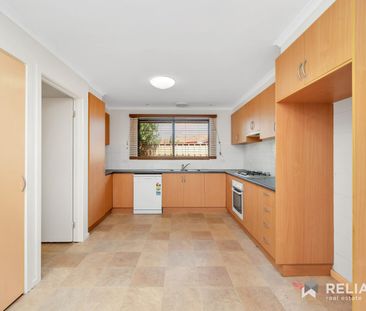 Beautiful Family Home with Space and comfort - Photo 5