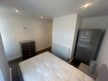 Chatsworth Avenue, Wallasey, CH44 - Photo 3