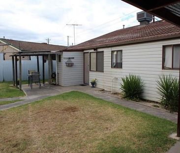 Comfortable Family Home in a Convenient Location! - Photo 4