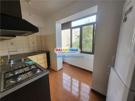 Inchiriere apartament 2 camere, Ploiesti, zona ultracentrala - Fotografie 2