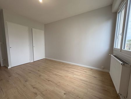 Location Appartement 2 pièces 65m² - Photo 2