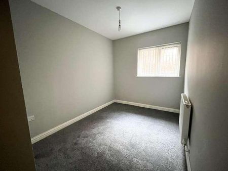 The Kingsway, Swansea, SA1 - Photo 2