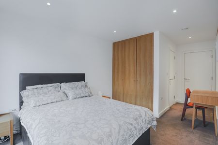 2 Bed Flat, Elmore Street, N1 - Photo 2