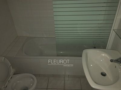 Location Appartement 2 pièces 27m² LA CIOTAT 13600 - Photo 5