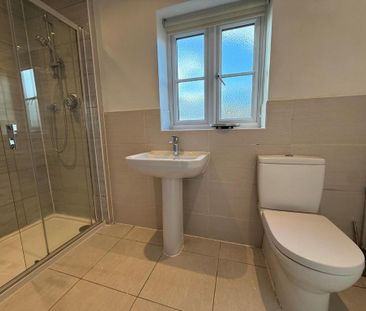 4 bedroom detached house to rent - Photo 6