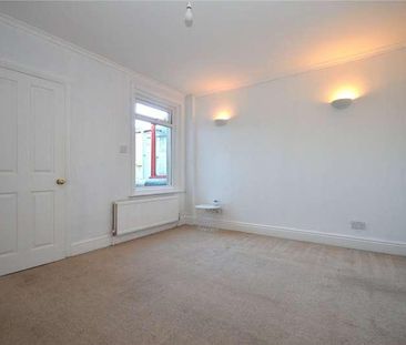 Pembroke Street, Old Town, Swindon, SN1 - Photo 4