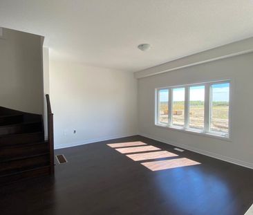 For Lease - 1339 Broderick Street, Innisfil, Ontario - Photo 4