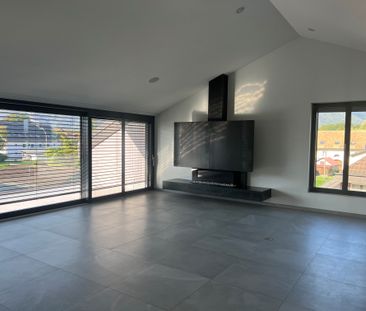 Appartement de 5.5 pièces au 2ème étage avec balcon - Photo 2