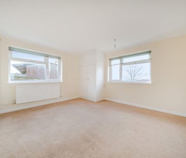 4 bedroom bungalow to rent - Photo 3