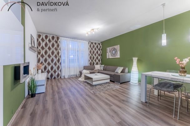 Pronájem bytu 2+1 56 m² - Photo 1