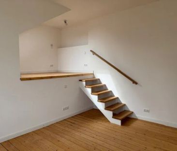 Großzügige 2-Zimmer-Dachgeschosswohnung in MG-Zentrum - Photo 1