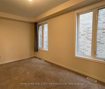 For Lease - 1915 Douglas Langtree Drive, Oshawa, Ontario - Photo 5