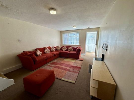 2 bedroom townhouse to rent - Photo 1