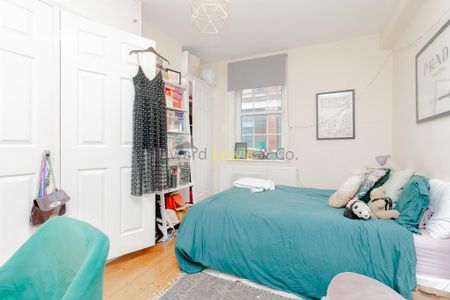 3 bedroom flat to rent - Photo 4