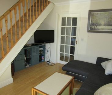 Semi-detached house to rent on - Photo 5