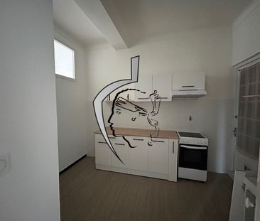 Location Appartement 4 pièces 81m² AJACCIO 20090 - Photo 2