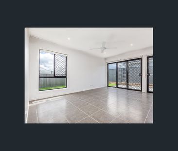 Four Bedroom Duplex - Photo 4