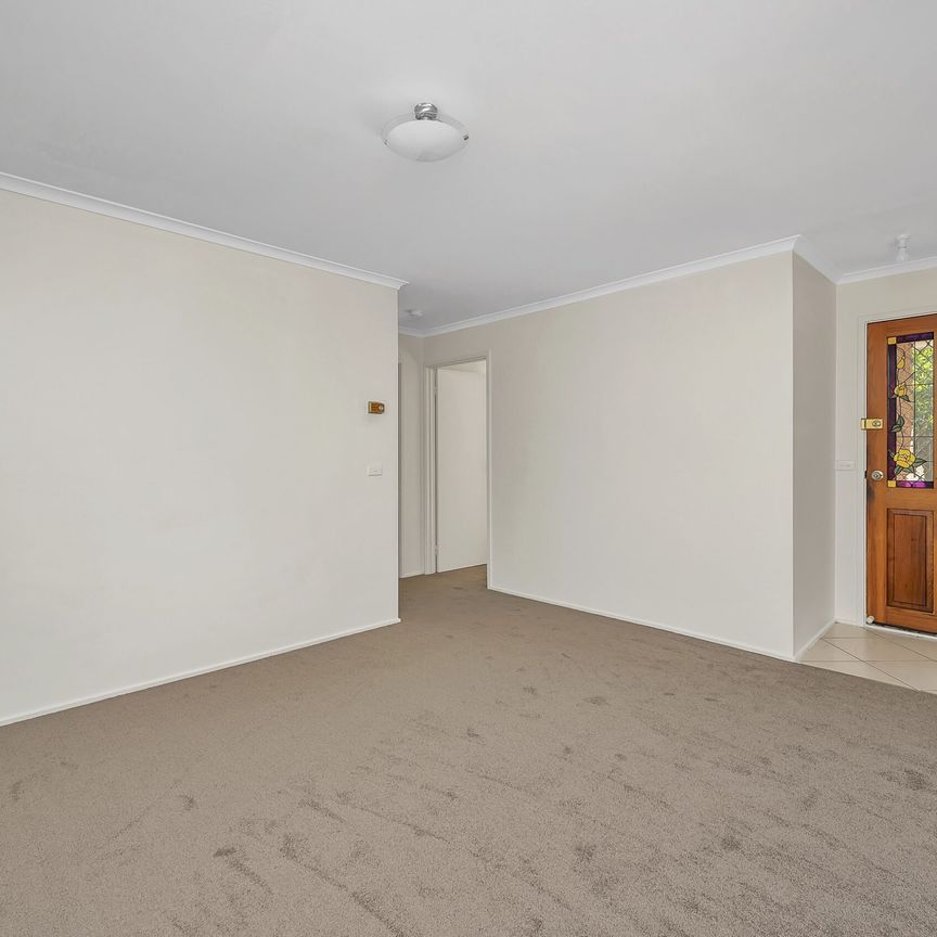 45 May Maxwell Crescent, Gilmore Australia - Photo 1