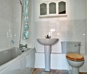 1 bedroom ground floor flat to rent - Photo 5