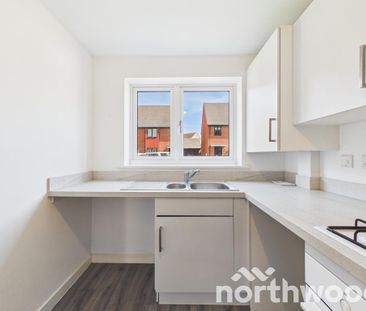 3 bedroom semi-detached house to rent - Photo 5