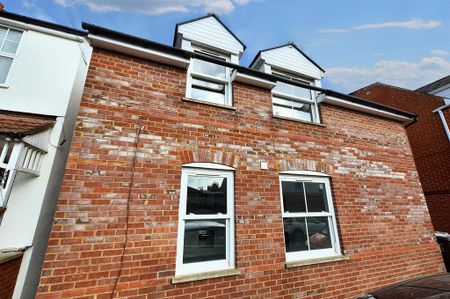 2 bedroom detached house to rent - Photo 5