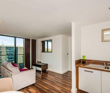 1 bedroom flat to rent - Photo 2