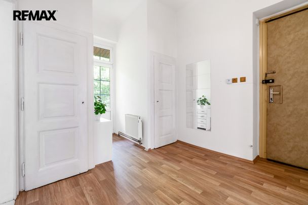 Pronájem bytu 2+1 v osobním vlastnictví 70 m², Praha 8 - Libeň - Photo 1