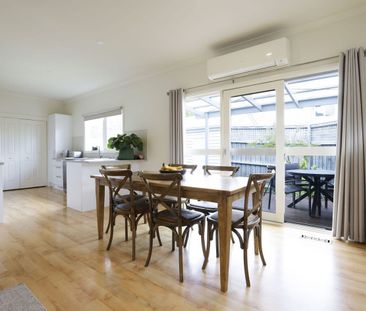 AS NEW TOWNHOUSE IN IDEAL LOCATION - Photo 4