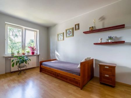 Piętro i poddasze domu 140 m2 Piastów, miejsca pos – zdjęcie 3