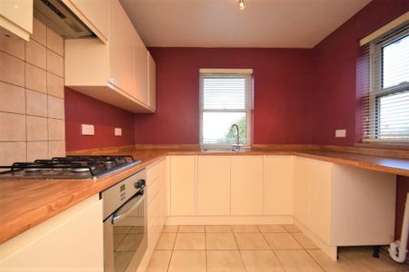 1 bedroom flat to rent - Photo 3