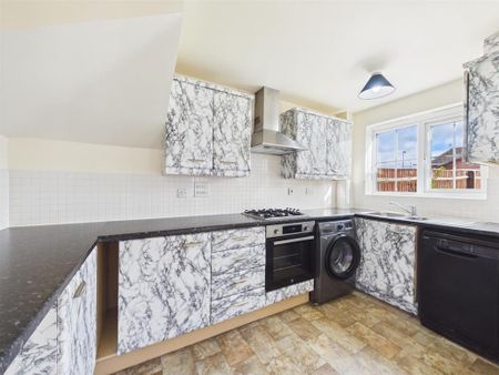 4 bedroom townhouse to rent - Photo 4