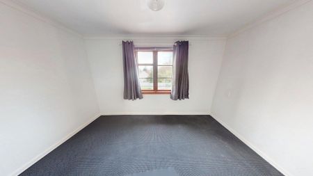 Roslyn - 2 Bedrooms - Photo 5
