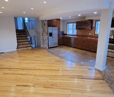 For Lease - 44 Rotherglen (Main) Court, Brampton, Ontario - Photo 1