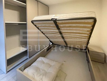 BEAUTIFUL FURNISHED APARTMENT - Photo 2