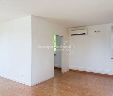 Appartement t2 en rez de jardin sur Berre L'étang, - Photo 2
