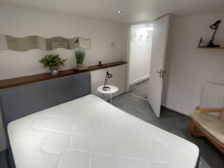 Featherbank Grove (room 1), Horsforth , Leedss - Photo 3