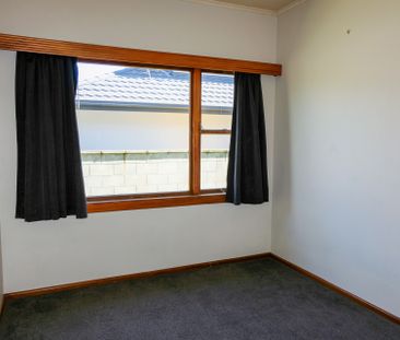 HANDY LOCATION - Photo 6