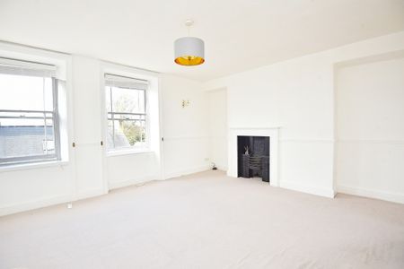 High Street, Knaresborough - Photo 2