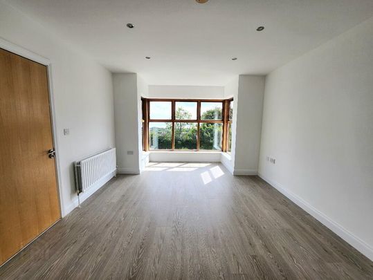 Apt 3, 2 Glencoe Park, Antrim Road, Belfast, BT36 7PT - Photo 1