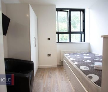 Studio to rent - Photo 5