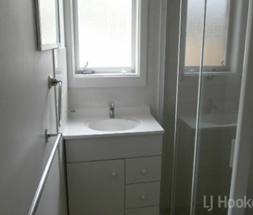 2 bedroom townhouse with courtyard - Photo 4