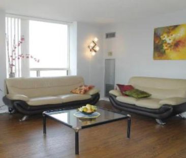 Spacious 2-Bed + Den Penthouse for Rent at Yonge & Finch – 1200 Sq.... - Photo 3