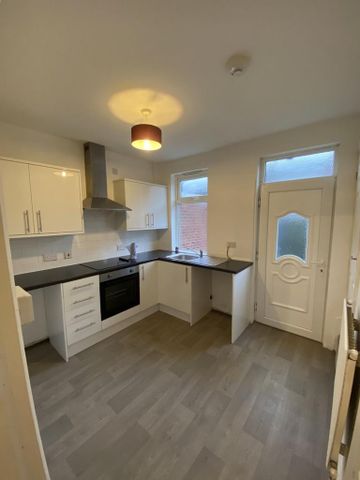 2 bedroom house to rent - Photo 3