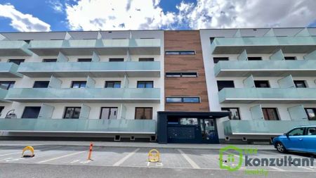 Pronájem bytu 1+kk s balkonem, parkováním a sklepem – ul. Třída Jiřího Pelikána, Olomouc - Фото 4
