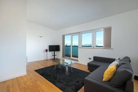2 bedroom penthouse to rent - Photo 2