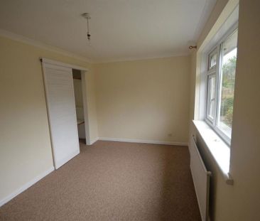 3 bedroom detached house to rent - Photo 5