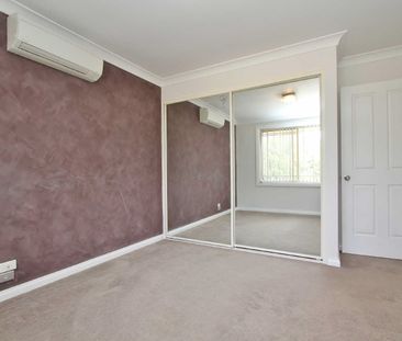 3 Bedroom Brick Duplex with Air Conditioning - Photo 4